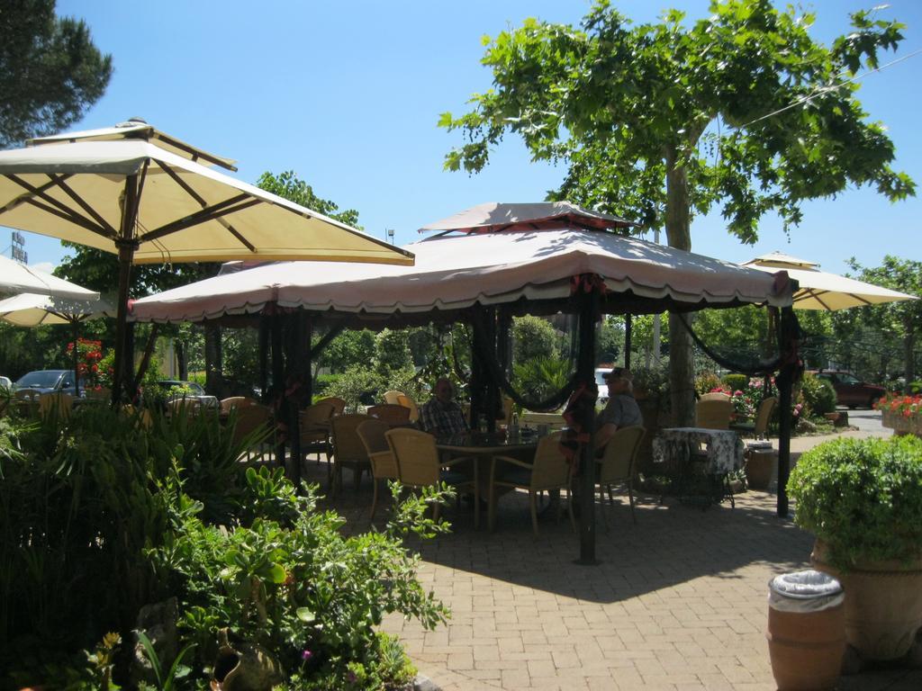 Hotel Rosati Chiusi Bagian luar foto