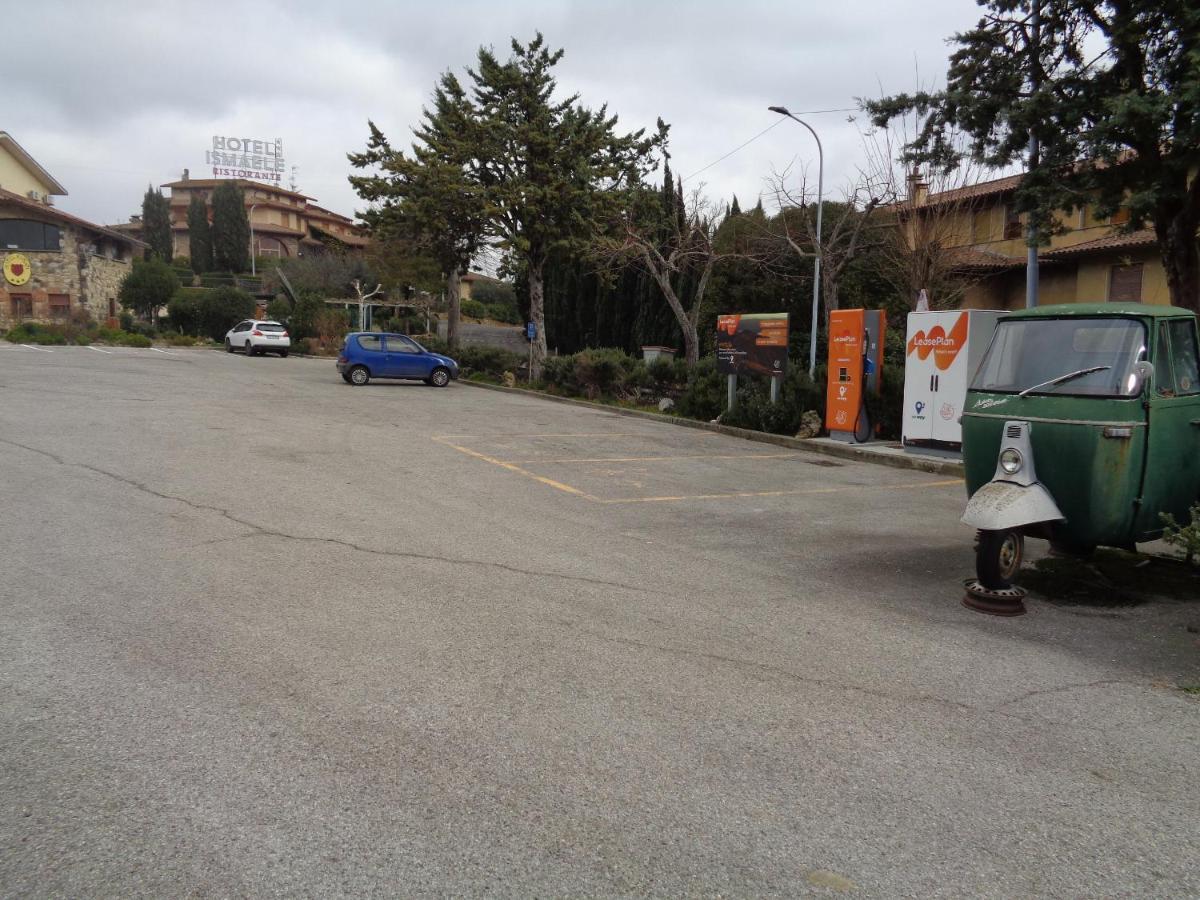 Hotel Rosati Chiusi Bagian luar foto